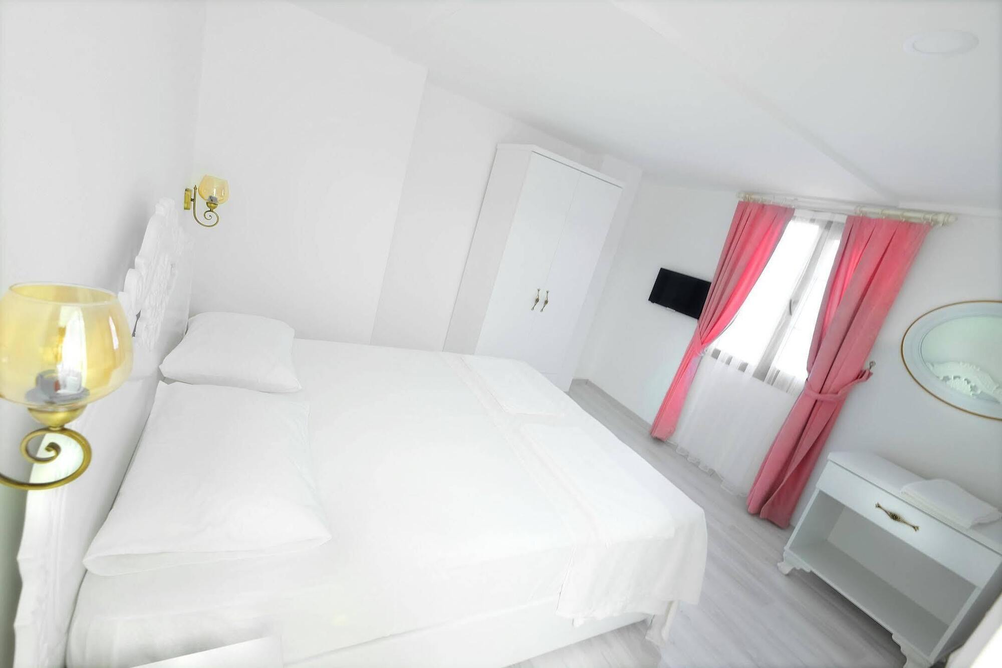 Bugra Alacati (Adults Only) Bagian luar foto