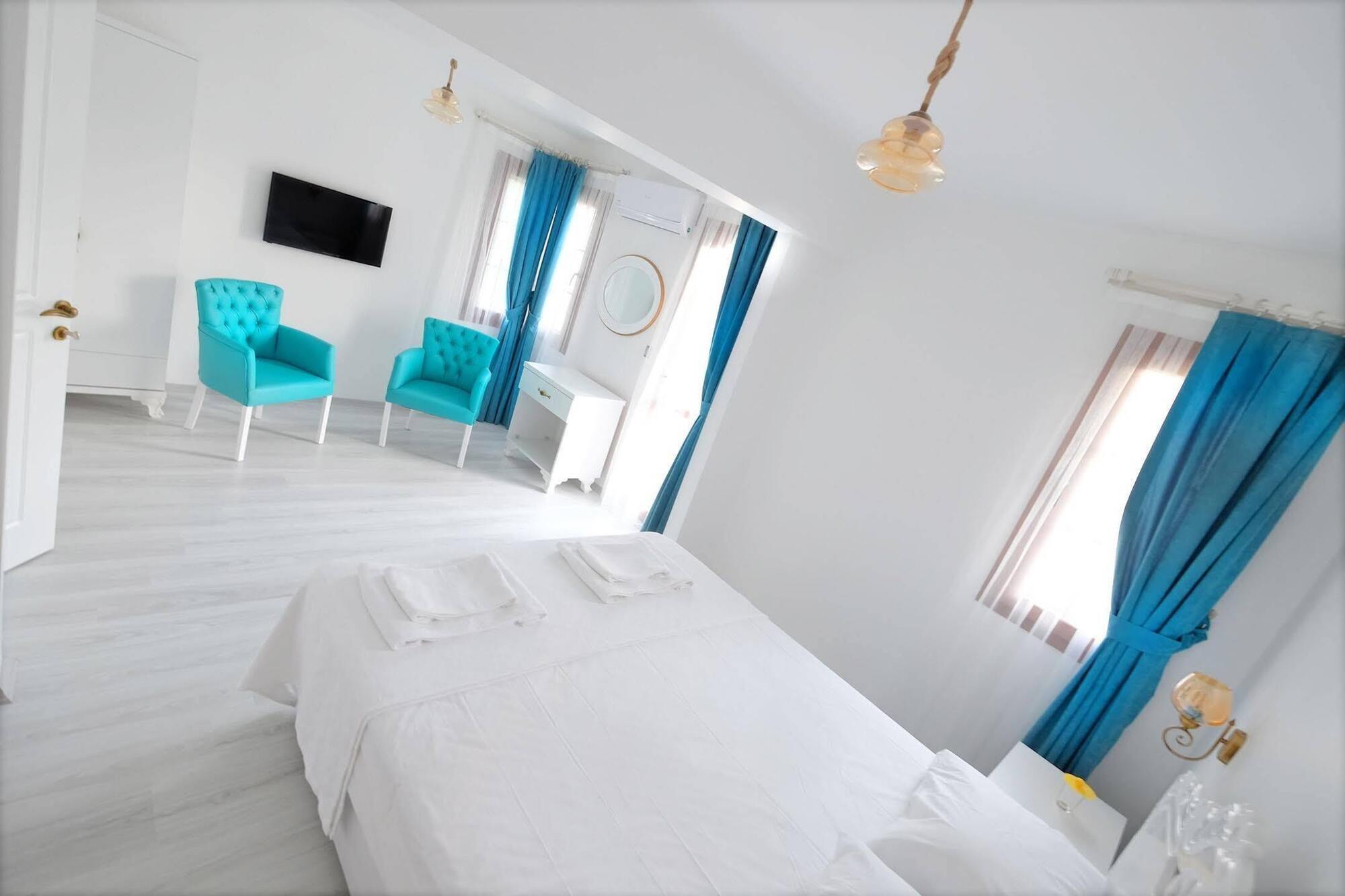Bugra Alacati (Adults Only) Bagian luar foto