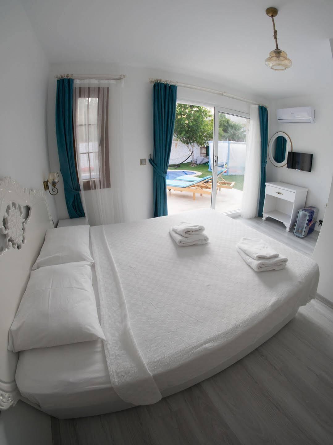 Bugra Alacati (Adults Only) Bagian luar foto