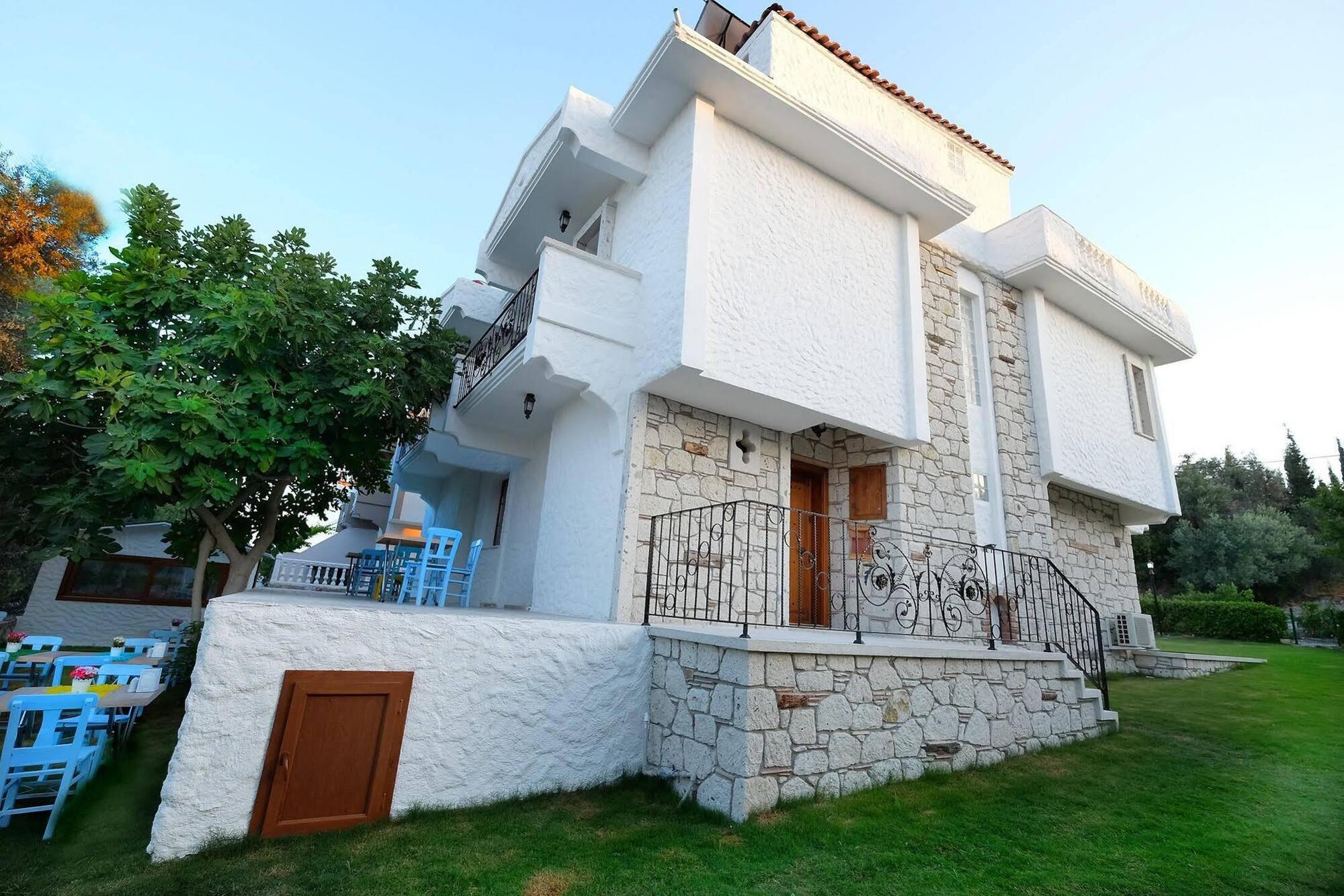 Bugra Alacati (Adults Only) Bagian luar foto